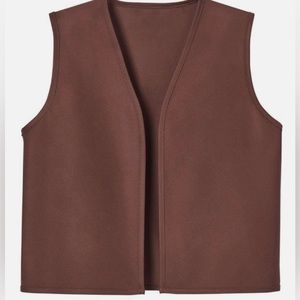 Girl Scout Brownie official vest, Size: XL 18, BRAND NEW IN PACKAGE